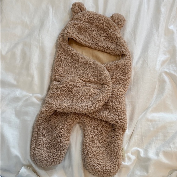 Cozy Tan Baby Bear Onesie 0-6M - Picture 2 of 5